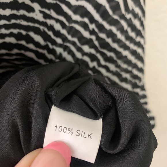 MaxMara Silk Beaded Sleeveless Top - Picture 6 of 8